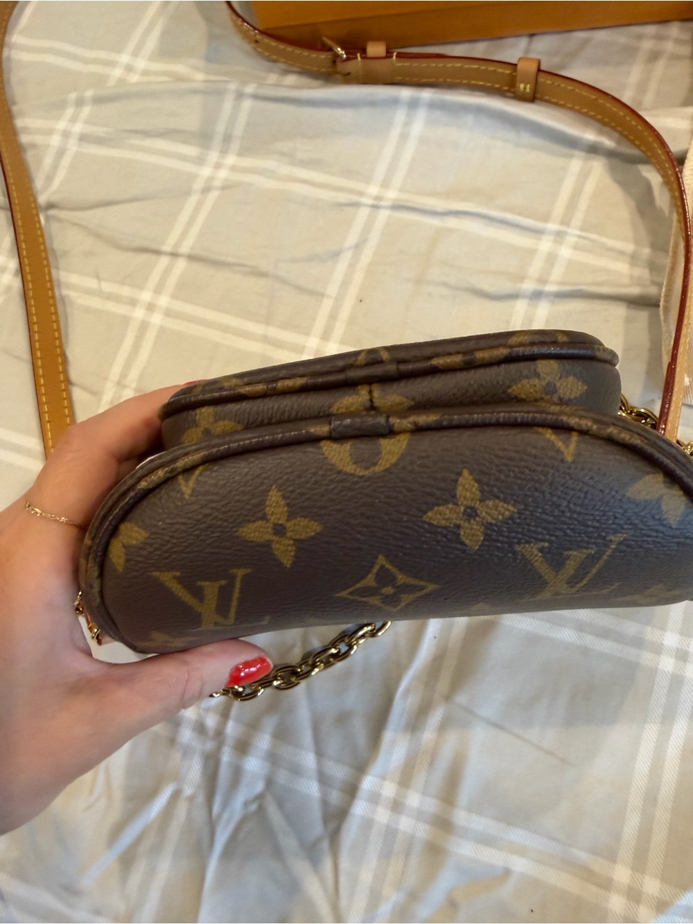 100% Authentic Louis Vuitton Mini Bum Bag - Picture 9 of 12